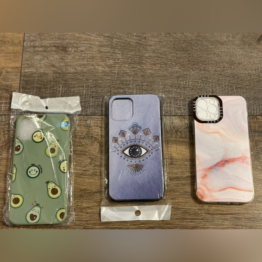 Iphone 12 Pro case - Picture 3 of 3